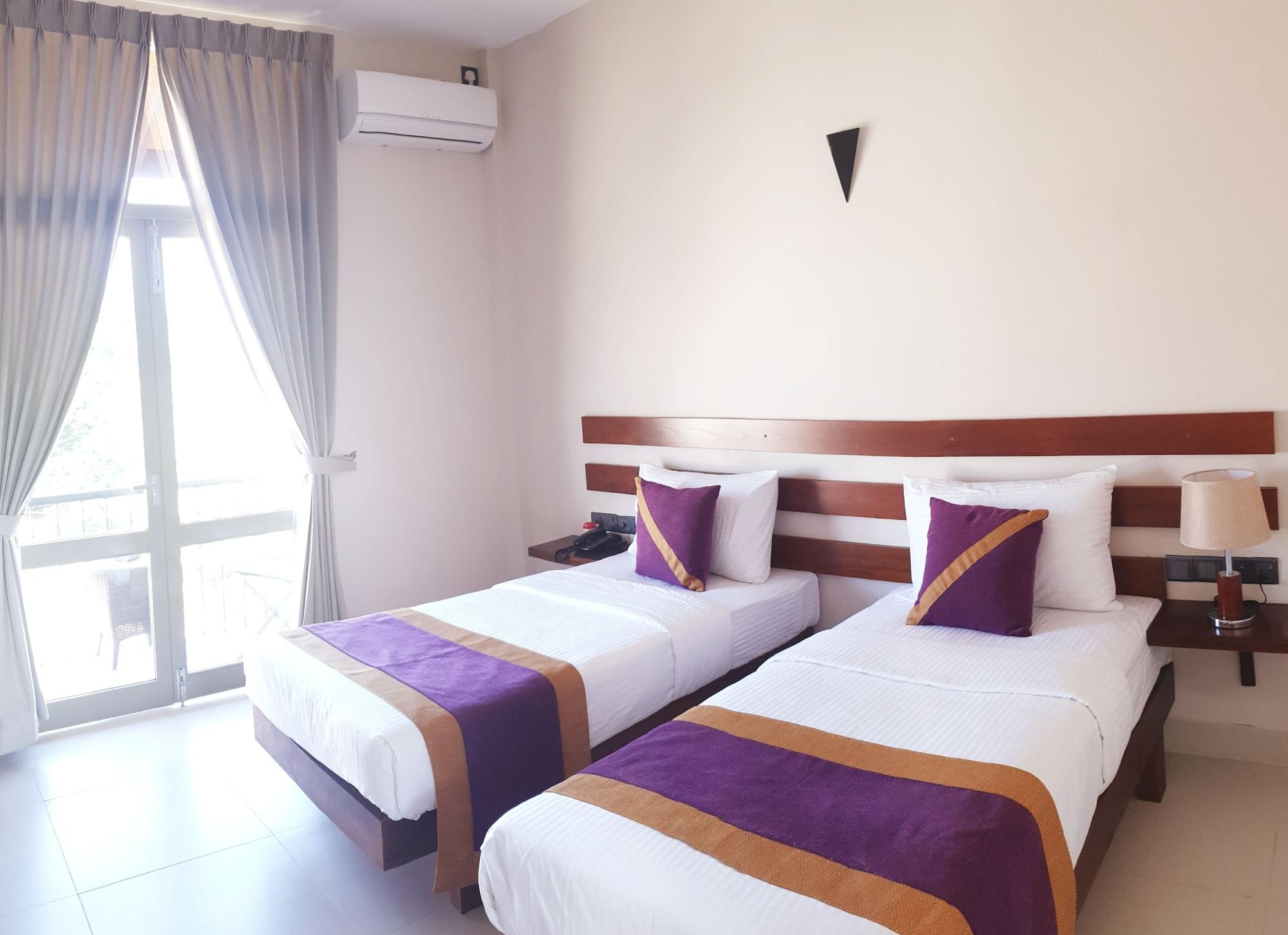 Hive 68 - Hotel And Resorts Negombo Ngoại thất bức ảnh
